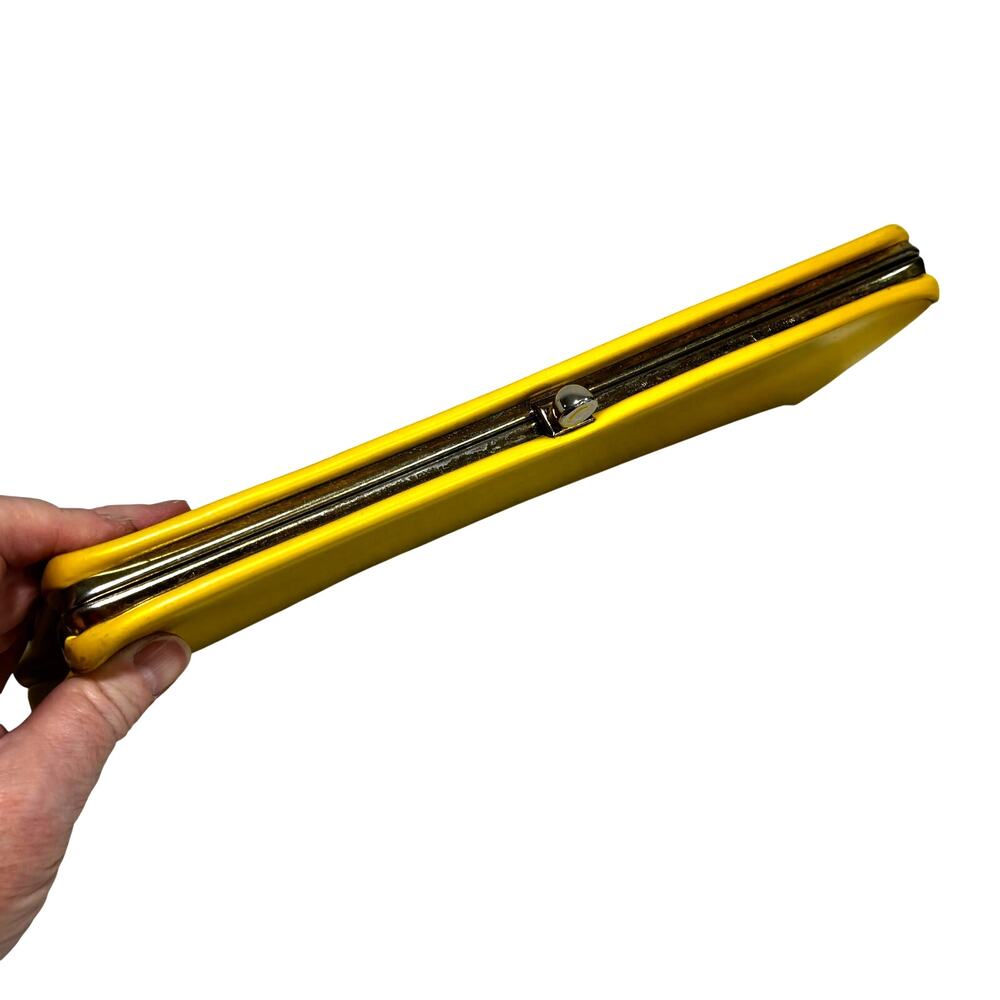 Bright Yellow clutch purse vintage 70's faux leather goldtone snap closure - Picture 8 of 9
